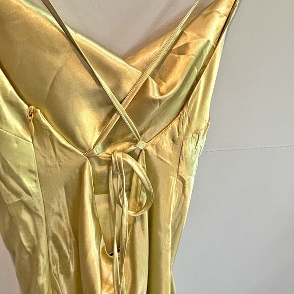 Hello Molly NWT Drinks on Me Satin Midi Dress in Lime - size XS - Picture 4 of 9